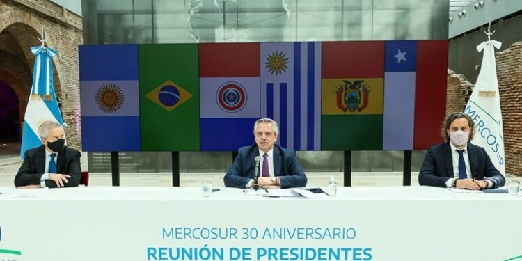 El cruce entre el Presidente y Lacalle Pou anticipa una dura negociación por el futuro del Mercosur
