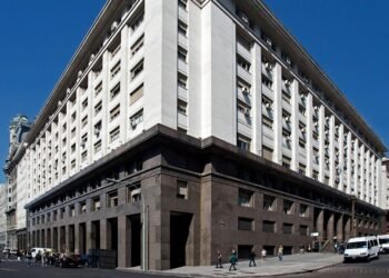 Al no incluir pagos al FMI, la prioridad del Presupuesto 2022 es un crecimiento económico inclusivo