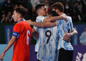 El seleccionado argentino de futsal paseó a Chile en el Parque Roca