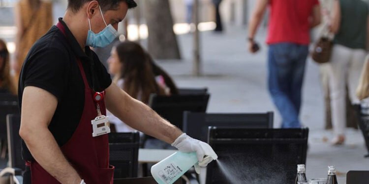 La actividad económica supera desde agosto los niveles previos a la pandemia