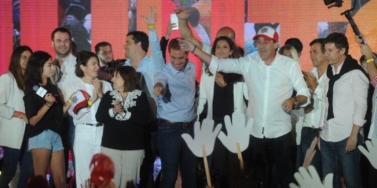 El FdT recuperó terreno en Buenos Aires, JxC mantuvo ventaja y el Presidente convocó a nueva etapa