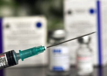 La OMS aguarda la segunda generación de vacunas anticovid, más fáciles de administrar