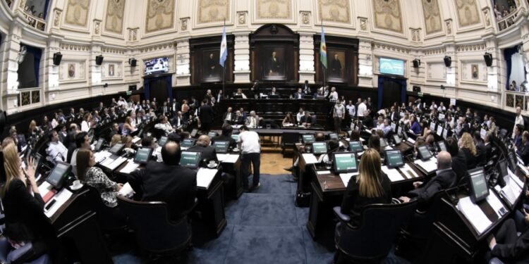 Siete legisladores electos por Juntos buscan armar un bloque propio para tener “autonomía”