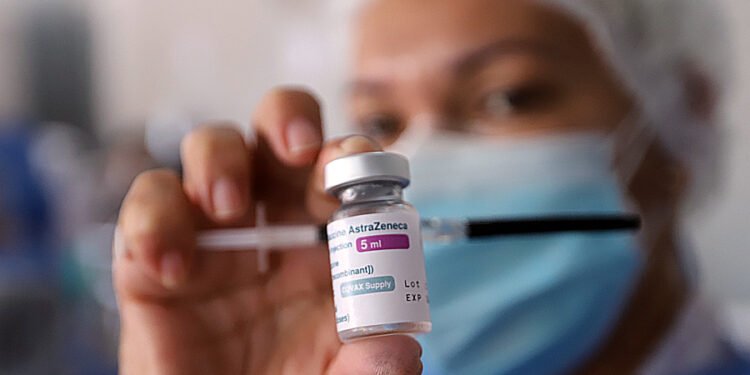 La Argentina donará a Bolivia un millón de vacunas AstraZeneca