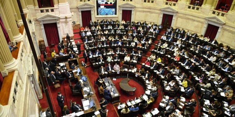 El FdT buscará dictamen del proyecto de Presupuesto para llevarlo mañana al recinto