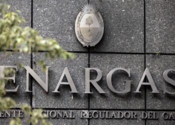 Comienza la primera audiencia para analizar el nuevo cuadro tarifario del gas