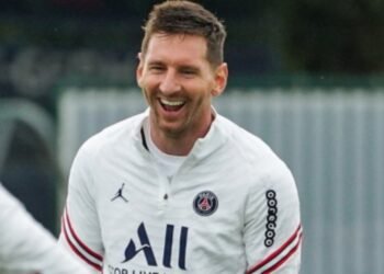 Lionel Messi superó a Mbappé como el futbolista más popular en Francia