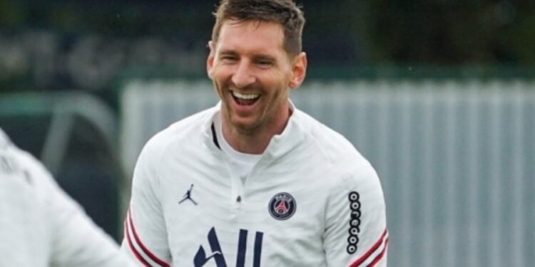 Lionel Messi superó a Mbappé como el futbolista más popular en Francia