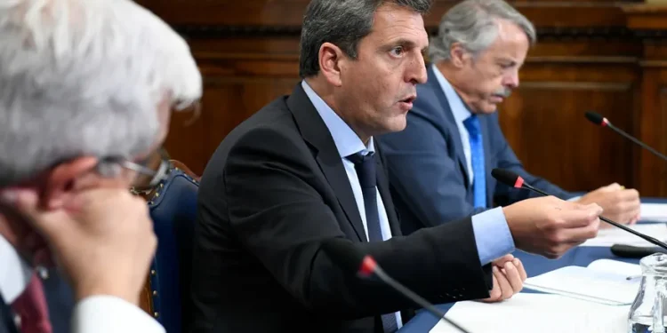 Sergio Massa se diferencia de la posición oficial y repudia “enérgicamente la agresión de Putin”