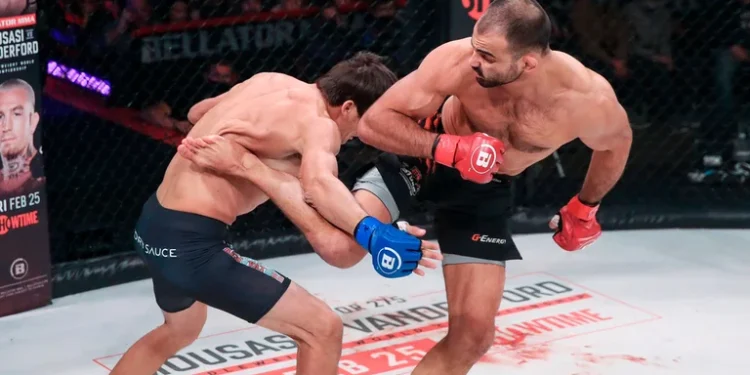 Cinco costillas fracturadas y un pulmón perforado: ganó su pelea con una de las patadas más brutales en la historia del MMA