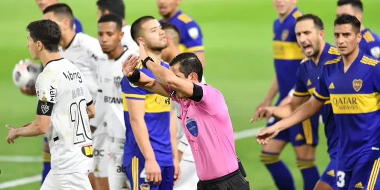 La respuesta de Nacho Fernández a Riquelme sobre la polémica serie entre Boca y Atlético Mineiro