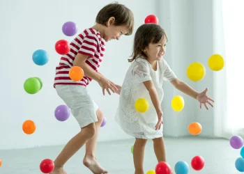 Los expertos estudian las razones para explicar por qué el COVID podría ser más leve en los niños