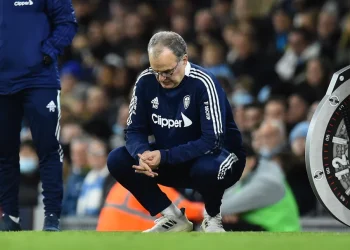 Marcelo Bielsa, en su hora más difícil al frente de Leeds: “El único que cree ciegamente en mí, soy yo”