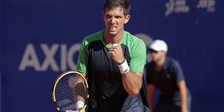 Diego Schwartzman comenzó con éxito su defensa del título en el Argentina Open: venció en dos sets al español Munar