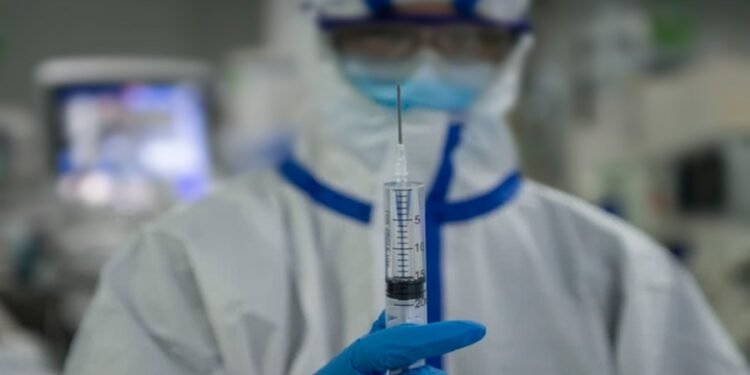 Especialistas proponen medidas preventivas para mitigar brotes de coronavirus