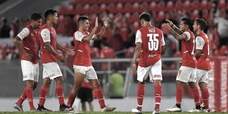 Independiente recibe a Central Córdoba con la necesidad de ganar antes del clásico