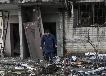 Cuarta ronda de negociaciones entre Rusia y Ucrania mientras prosiguen los bombardeos