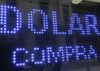 Dólar blue hoy: a cuánto cotiza el martes 8 de marzo