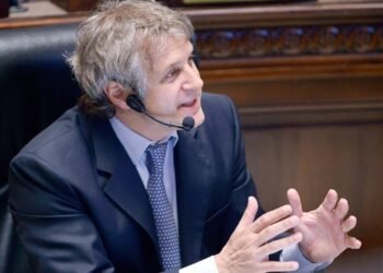 Felipe Miguel defendió la prohibición de lenguaje inclusivo en las escuelas porteñas