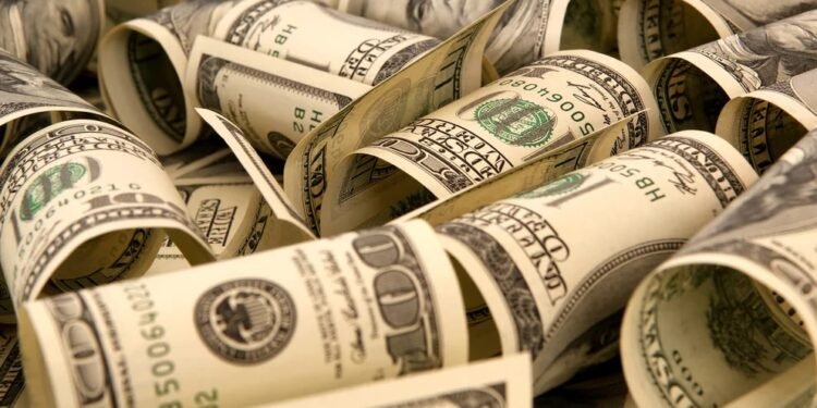 La brecha cambiaria volvió a niveles de 100% y es un obstáculo para los planes del Gobierno