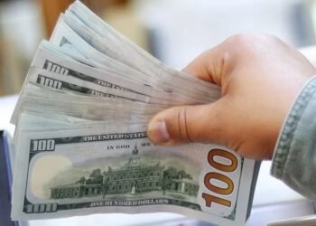 Expectativa por las medidas cambiarias que define el equipo económico para pasar la primavera