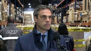 Múltiples allanamientos de la Aduana en la City: investigan una maniobra ilegal en 20 entidades financieras