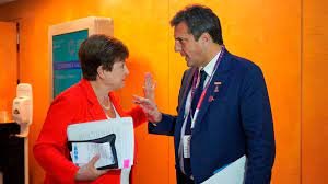 Argentina le pagó USD 2.700 millones al FMI y un equipo de Economía viajará a EEUU a cerrar el nuevo acuerdo