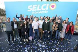 Kicillof convocó a los intendentes peronistas del conurbano a una cumbre para ajustar la campaña en la provincia de Buenos Aires