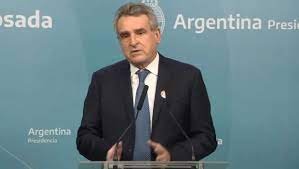 El Gobierno cruzó a las prepagas que cuestionaron la suspensión de aumentos
