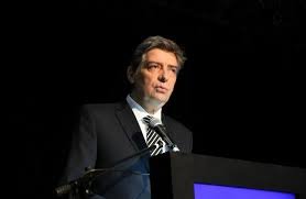 El presidente de la Corte criticó el plan de Milei: “Si la dolarización elimina el peso es inconstitucional”