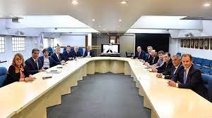 Los gobernadores oficialistas unen fuerzas antes de la llegada de Milei y del cambio de mando en las provincias