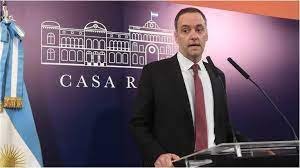 El Gobierno cruzó a UxP por criticar las medidas económicas: “Intentamos evitar una catástrofe”