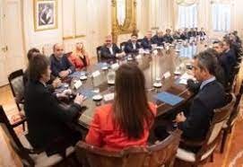 En el primer bimestre, el Gobierno dejó de pagarles a las provincias $101.000 millones en transferencias discrecionales