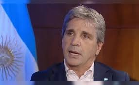  Caputo les sugirió una propuesta a los empresarios para que el Gobierno pueda bajar los impuestos