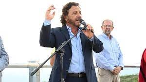 La UCR quiere que se reincorpore el capítulo tabacalero a la Ley Bases y pone más presión al Gobierno