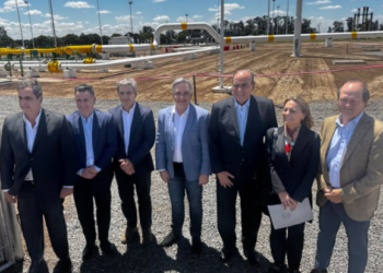 Córdoba: Caputo, Francos y Llaryora inauguraron la reversión del Gasoducto Norte