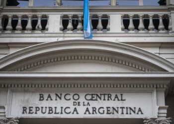 El Banco Central flexibiliza la compra de dólar oficial para un grupo de empresas