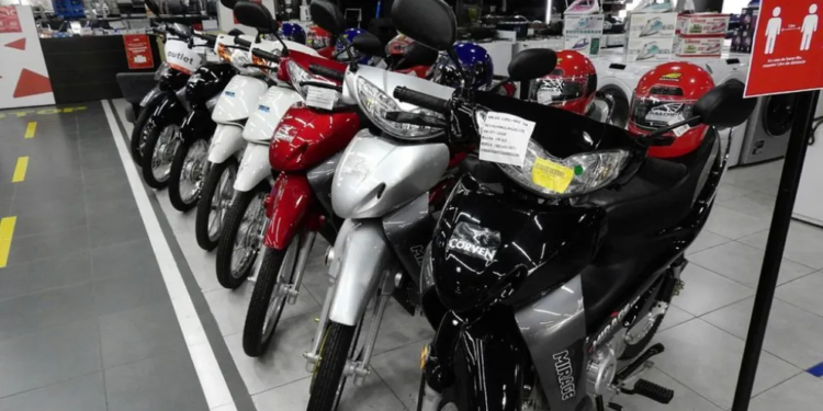 El Gobierno flexibilizó la importación de motos desarmadas para intentar bajar los precios