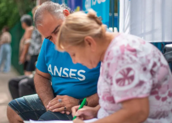 El Gobierno oficializó un nuevo aumento para los jubilados: el haber mínimo será de $265.907 en enero