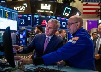 Las acciones de bancos argentinos se disparan hasta 18% por la recomendación de un gigante de Wall Street