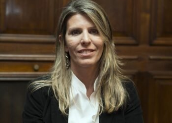 La jueza Arroyo Salgado pidió el desafuero y la detención del senador Edgardo Kueider en la previa de la sesión en el Senado