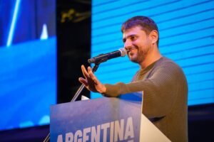 “Si tenés dignidad, renunciá”: Grabois arremete contra el presidente Milei