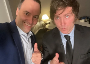 Adorni explicó por qué se interrumpió el reportaje de Jonatan Viale al Presidente