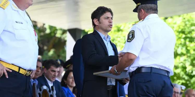 El Gobierno de la Provincia echó y denunció a 18 policías que hicieron una protesta