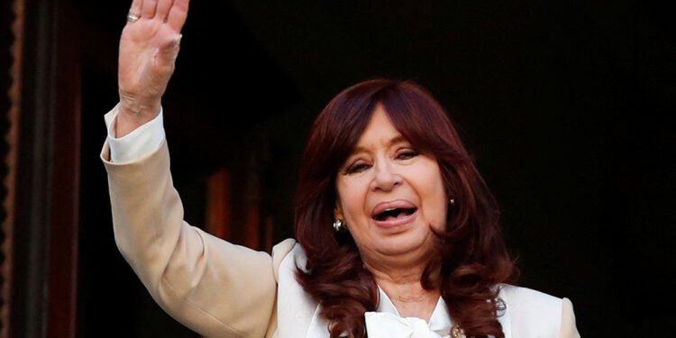 Cristina Kirchner reúne a los referentes provinciales del PJ y empieza a diseñar su estrategia electoral