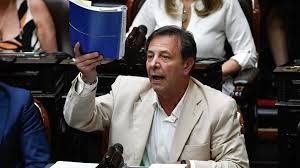 Oscar Zago se refirió al escándalo en Diputados y responsabilizó a Martín Menem