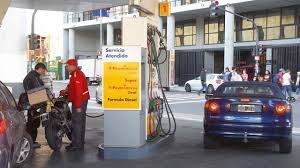 La baja del precio del petróleo le quita presión a la nafta en la Argentina
