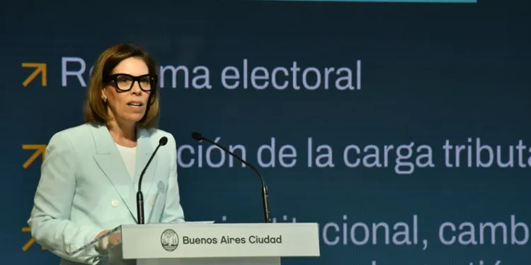 Duras palabras de Alonso contra Adorni