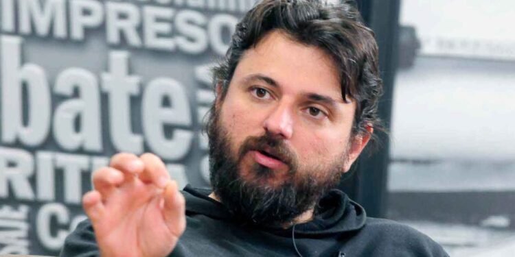 Condena a Kirchner: Grabois habla de “golpe” y abstención.