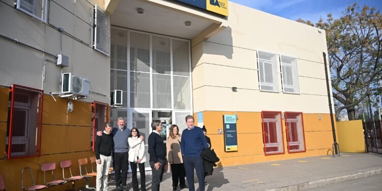 FUNDACIÓN BANCO CIUDAD CON LA SALUD PÚBLICANUEVO ECÓGRAFO PARA EL CeSAC 5 DE LUGANO